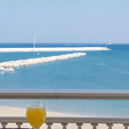 Mon Repos Lägenhetshotell 3*